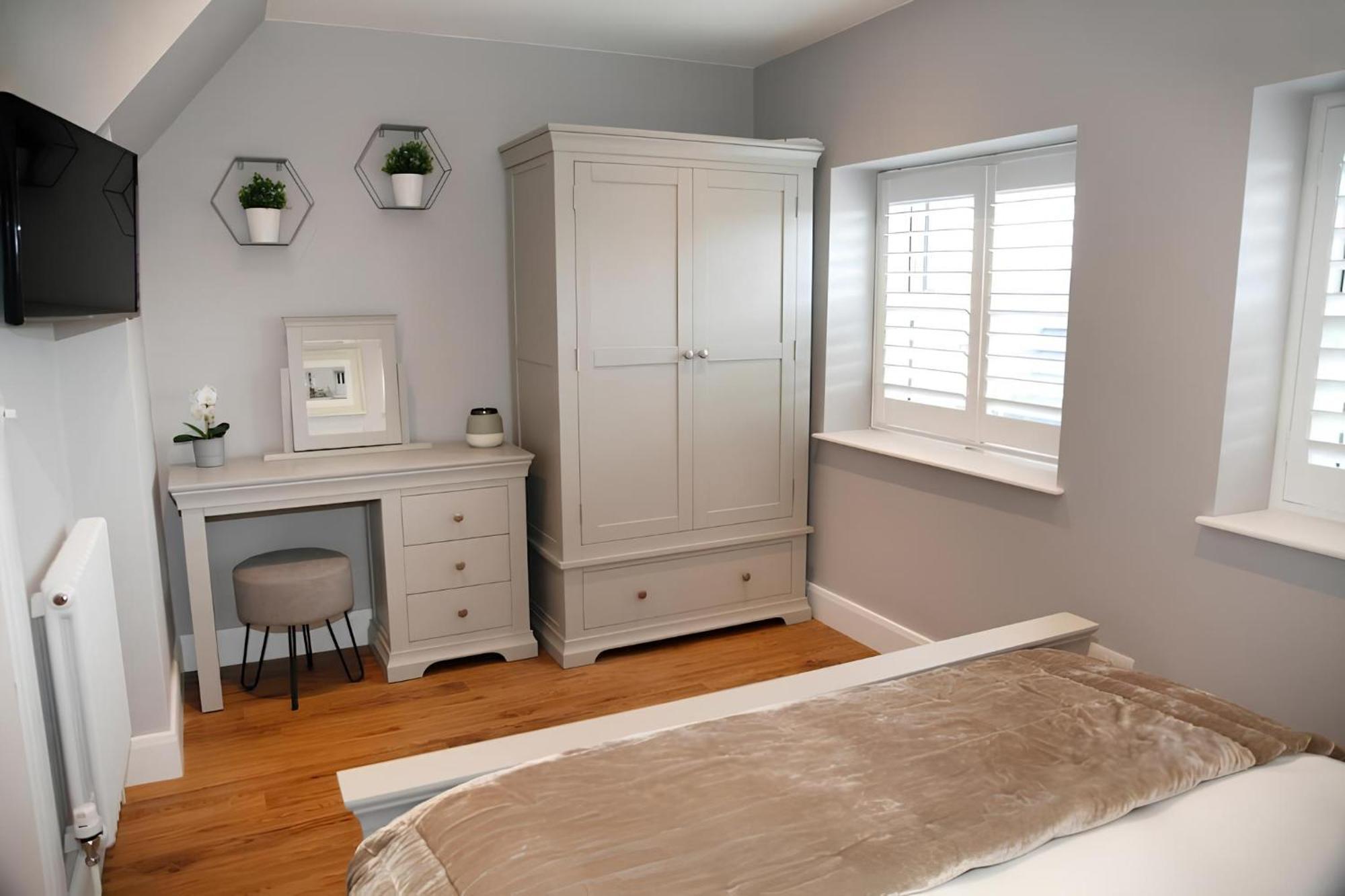 Tucked Away, Beach Access Sleeps 4 The Mumbles Eksteriør bilde